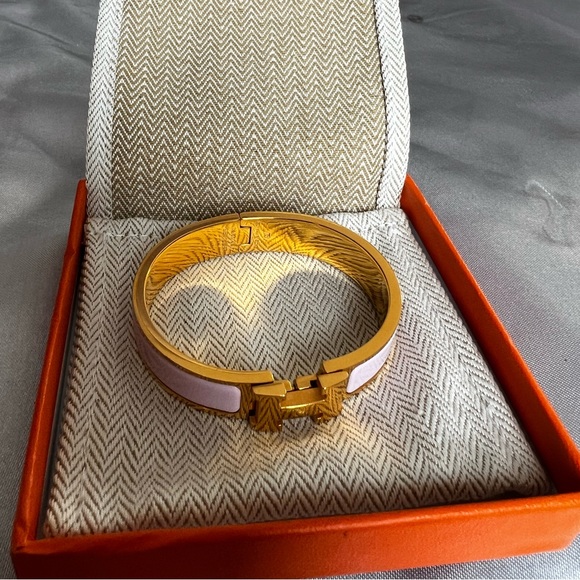 Hermes Clic H Bracelet - Picture 2 of 9